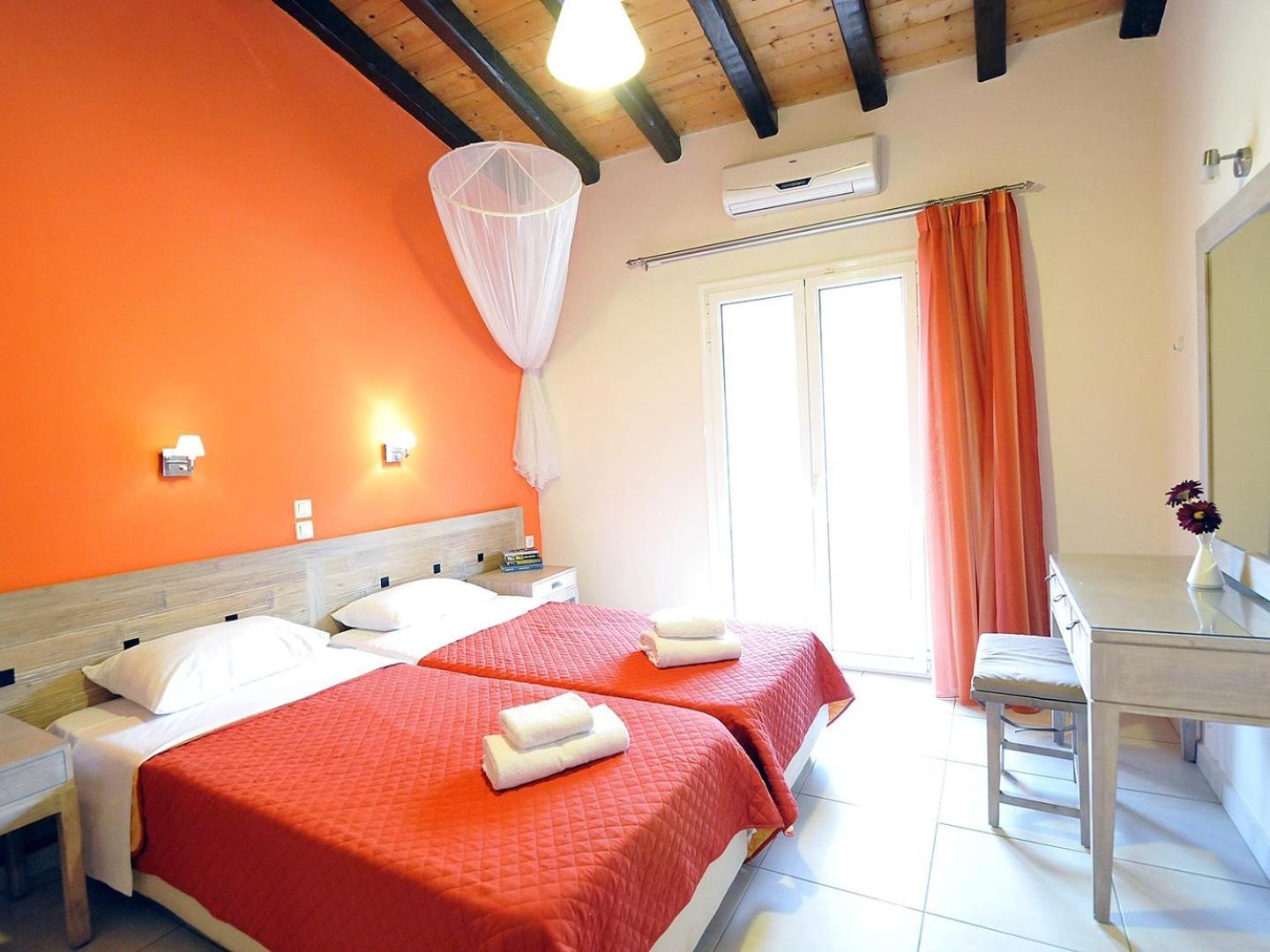 Pyramid City Apartments Agios Spyridon  Экстерьер фото
