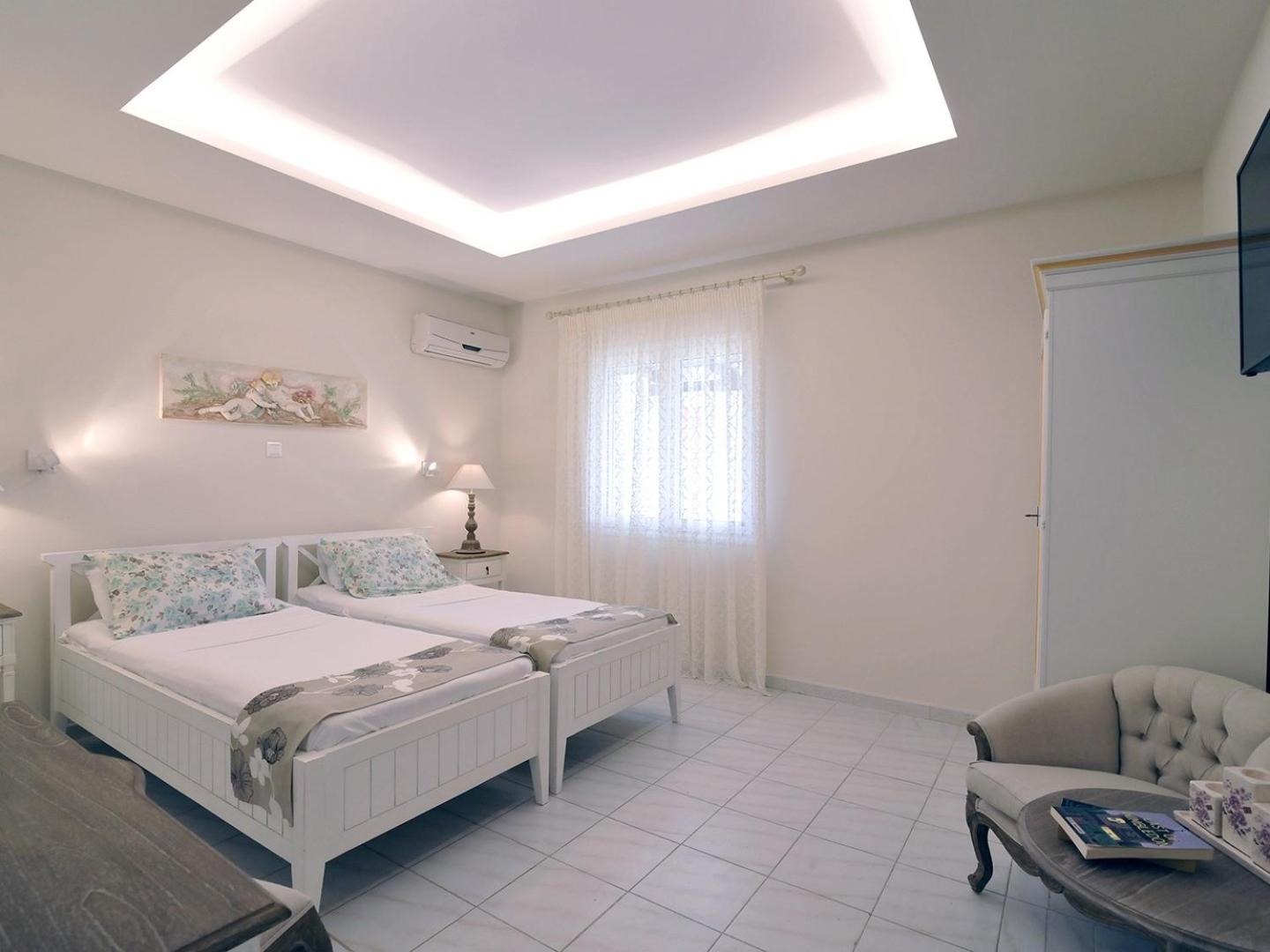 Pyramid City Apartments Agios Spyridon  Экстерьер фото