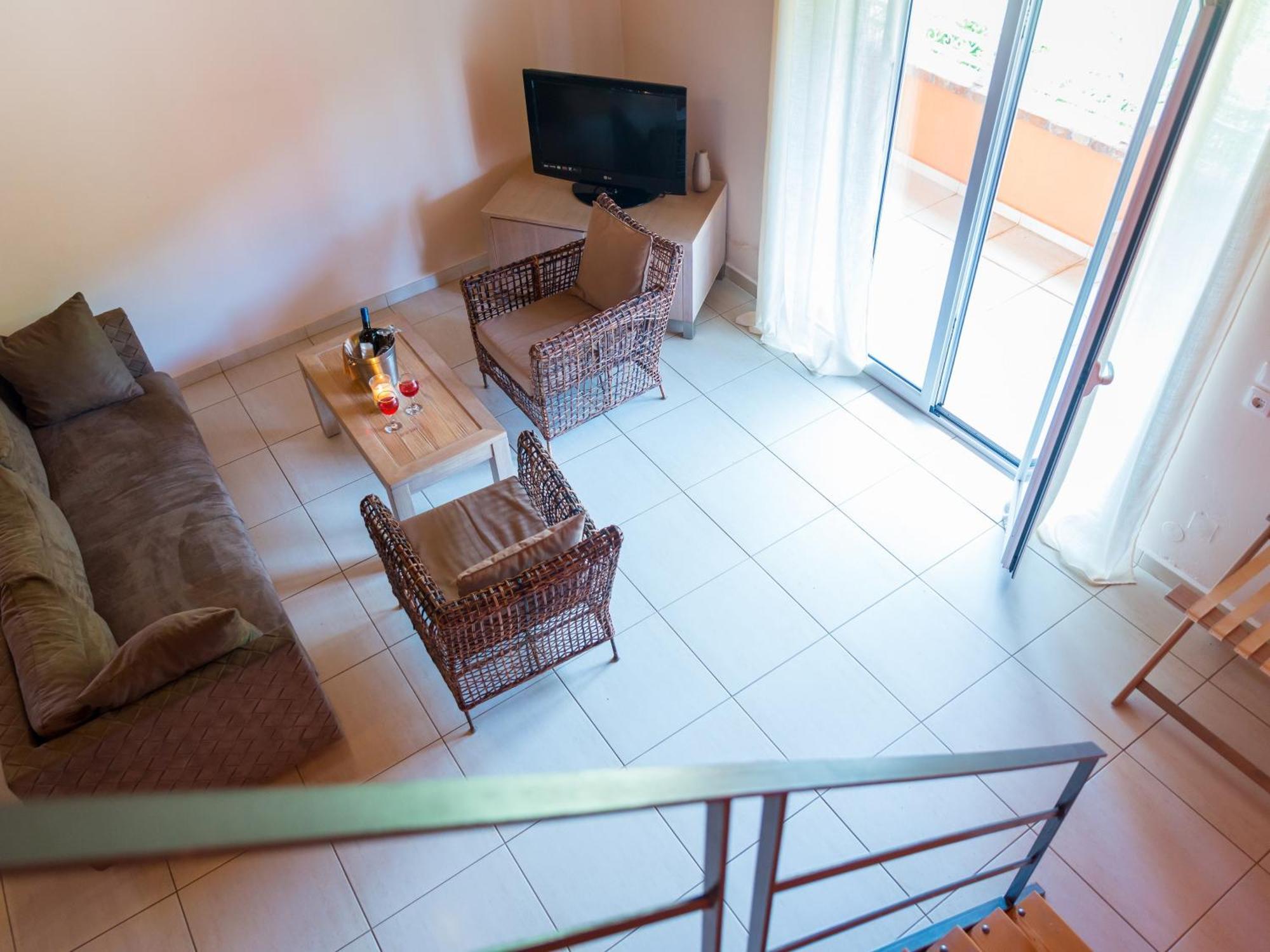 Pyramid City Apartments Agios Spyridon  Экстерьер фото