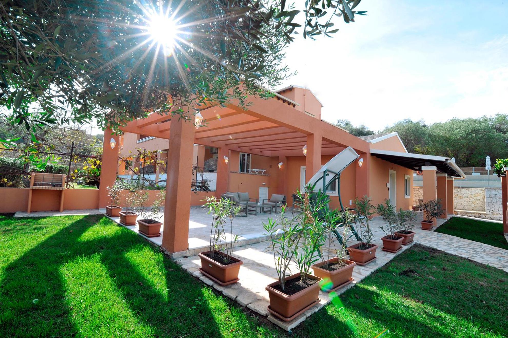 Pyramid City Apartments Agios Spyridon  Экстерьер фото